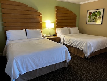 Standard Room, 2 Queen Beds