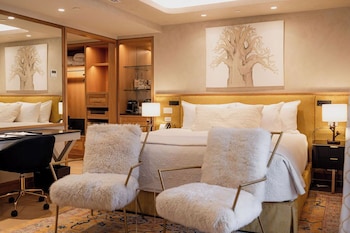 Comfort Room, 1 King Bed