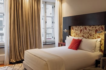 Comfort Room, 1 Queen Bed