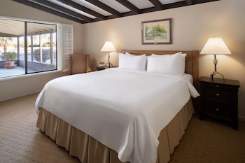 Suite, Multiple Beds (Marigold Casita - 1 King Bed and 2 Qu)