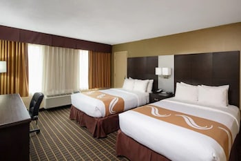 Suite, 2 Queen Beds, Non Smoking
