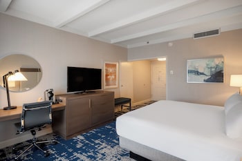 Standard Room, 1 King Bed