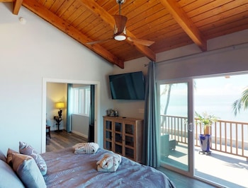 Ocean Front Suite
