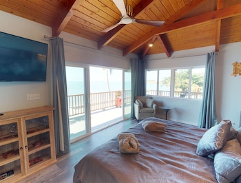 Ocean Front Suite