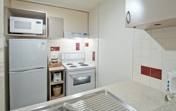 Studio Suite, 1 Queen Bed