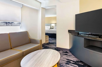 Suite, 2 Queen Beds, Non Smoking, Refrigerator & Microwave