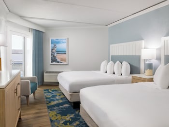 Deluxe 2 Queen Bedded Room, Side Balcony