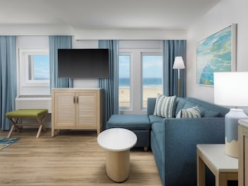 Ashworth Ocean Front, 1 King Bed, Balcony