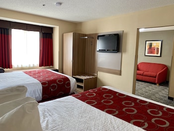 Suite, 2 Queen Beds