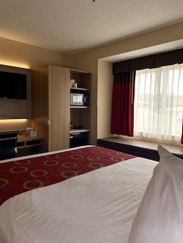 Standard Room, 1 Queen Bed