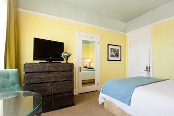 Premium Room, 1 Queen Bed