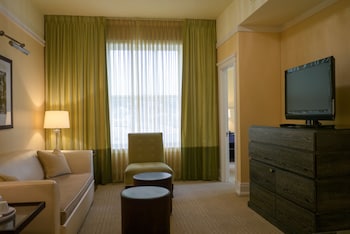 Premier Suite, 1 King Bed with Sofa bed
