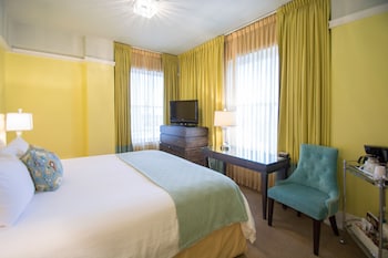 Premium Room, 1 Queen Bed
