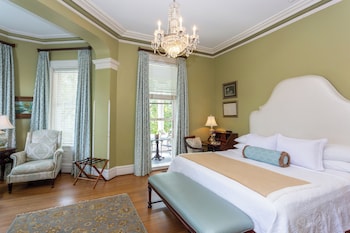 Grand Room, 1 King Bed, Balcony (Johnny Mercer)