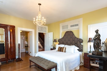 Grand Room, 1 King Bed, Balcony (James E. Oglethorpe)