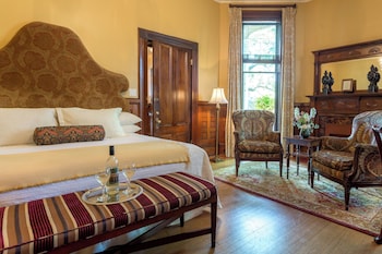 Room, 1 King Bed (John Adam Treulen)