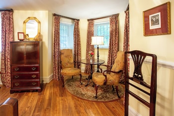Classic Room, 1 Queen Bed (George Whitfield)