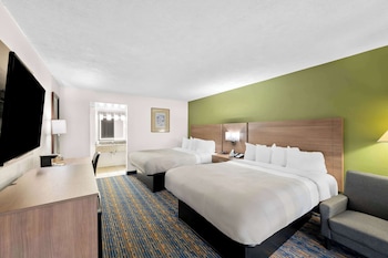 Room, 2 Queen Beds, Accessible, Non Smoking