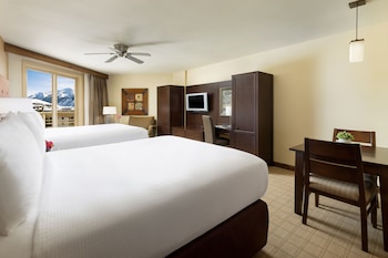 Deluxe Room, 2 Queen Beds, Valley View