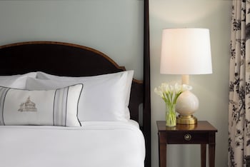 Executive Suite, 1 King Bed (Homestead)