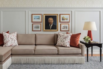 Luxury Suite (Presidents)