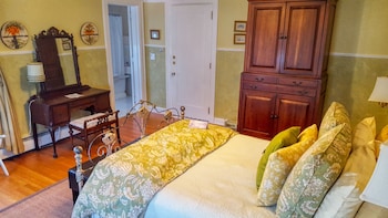 Superior Double Room, Ensuite (Room 3 The Spring Room)