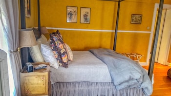 Superior Suite, Multiple Beds, Ensuite, Garden View (Room 7 Albert's Room)