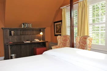 Room, 1 King Bed, Fireplace (William's Hideaway)