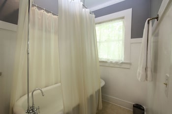 Suite, Fireplace (Chesney Suite: 2 rooms)