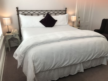 Room, 1 King Bed, Fireplace(Tessa)