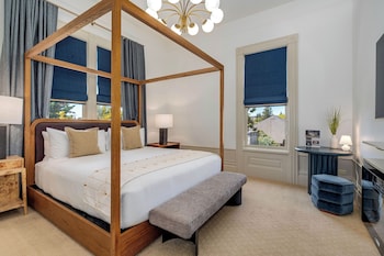 Deluxe Room, 1 King Bed