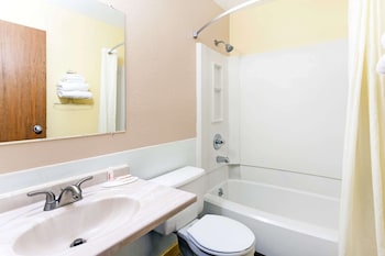 Studio Suite, 1 King Bed, Non Smoking