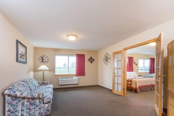 Executive Suite, 1 King Bed, Non Smoking, Balcony