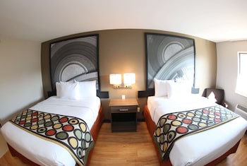 Room, 2 Queen Beds, Non Smoking