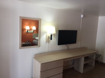 Standard Room, 2 Double Beds, Non Smoking