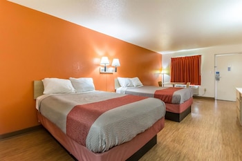Standard Room, 2 Double Beds, Non Smoking