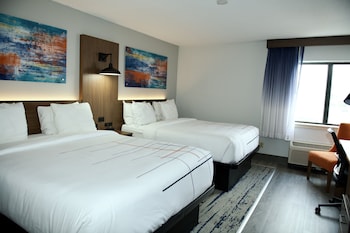 Deluxe Room, 2 Queen Beds, Non Smoking