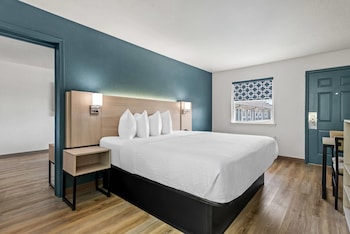Suite, Multiple Beds, Non Smoking (Efficiency, Upgrade)