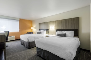 Standard Room, 2 Queen Beds, Non Smoking, Refrigerator & Microwave