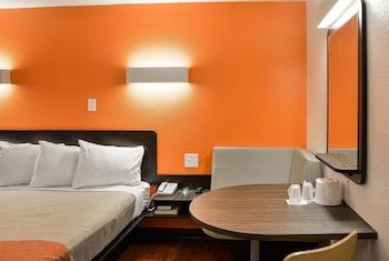 Deluxe Room, 2 Double Beds, Non Smoking, Refrigerator & Microwave