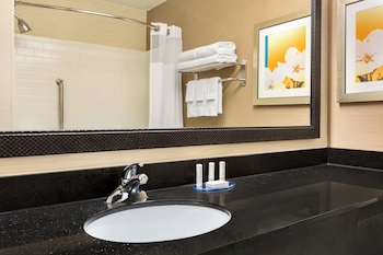 Room, 2 Queen Beds, Hearing Accessible