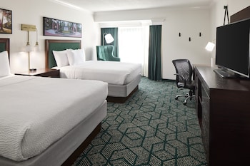 Deluxe Room, 2 Double Beds