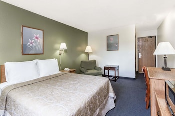 Standard Room, 1 Queen Bed