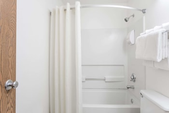Room, 1 Double Bed, Accessible, Non Smoking (Mobility Accessible)