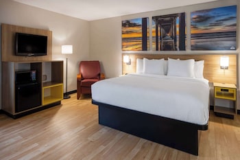 Studio Suite, 1 King Bed, Non Smoking