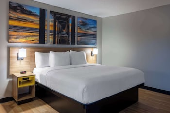 Studio Suite, 1 King Bed, Non Smoking
