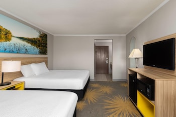 Room, 2 Queen Beds, Non Smoking
