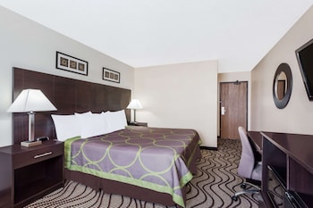 Room, 1 King Bed, Microwave