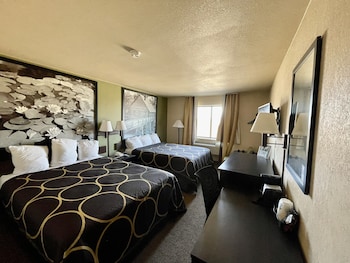 Standard Room, 2 Queen Beds, Non Smoking