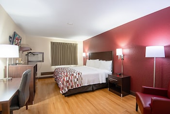 Deluxe Room, 1 King Bed (Smoke Free)